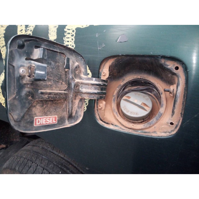 Recambio de tapa exterior combustible para toyota land cruiser (j10) td vx referencia OEM IAM   