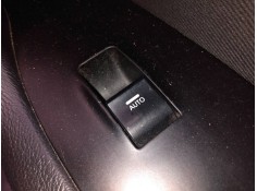 MANDO ELEVALUNAS DELANTERO DERECHO 