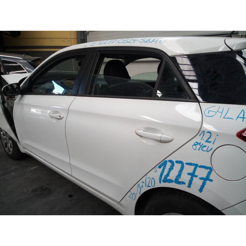 Recambio de puerta trasera izquierda para hyundai i20 trend referencia OEM IAM   