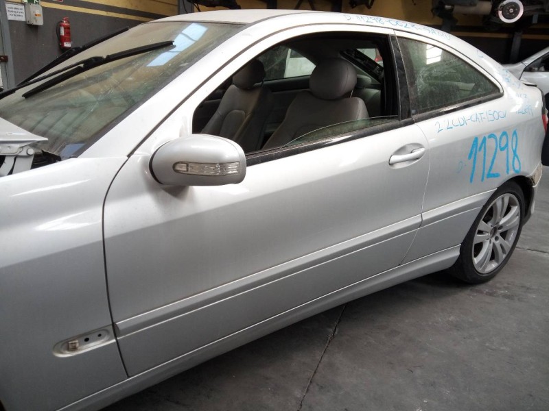 Recambio de puerta delantera izquierda para mercedes-benz clase c (w203) sportcoupe c 220 cdi (la) (203.708) referencia OEM IAM 