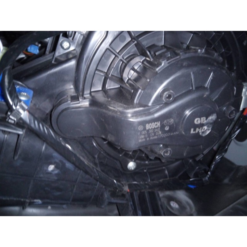 Recambio de ventilador calefaccion para hyundai i20 trend referencia OEM IAM F005302542  