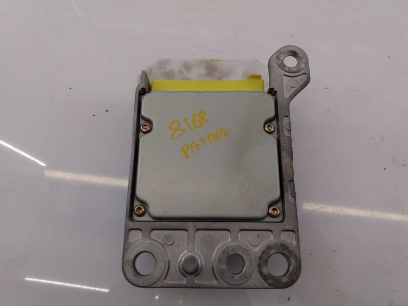 Recambio de centralita airbag para nissan patrol gr (y61) comfort referencia OEM IAM 98820VC000 4079342000 E3-B4-38-4