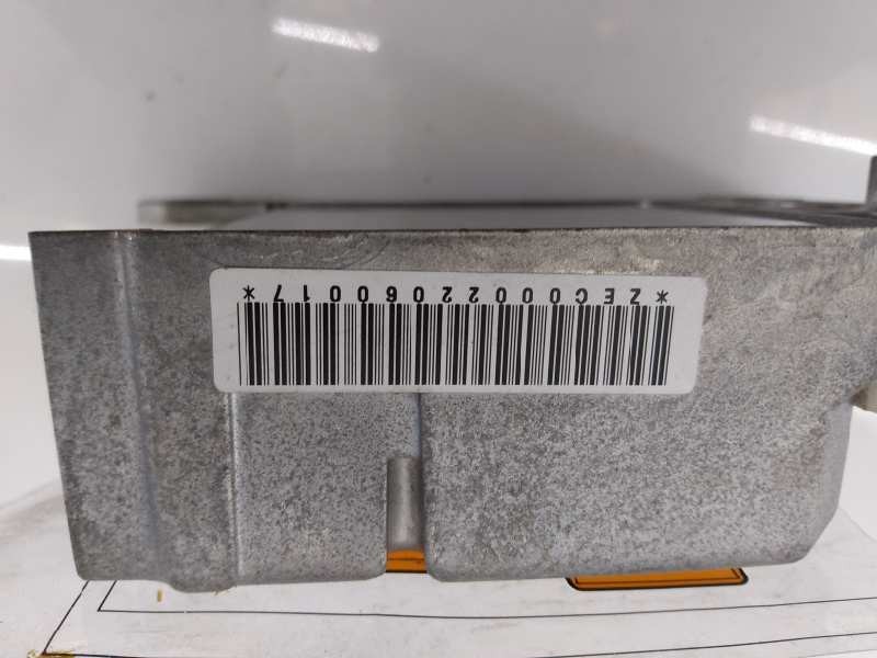 Recambio de centralita airbag para nissan patrol gr (y61) comfort referencia OEM IAM 98820VC000 4079342000 E3-B4-38-4