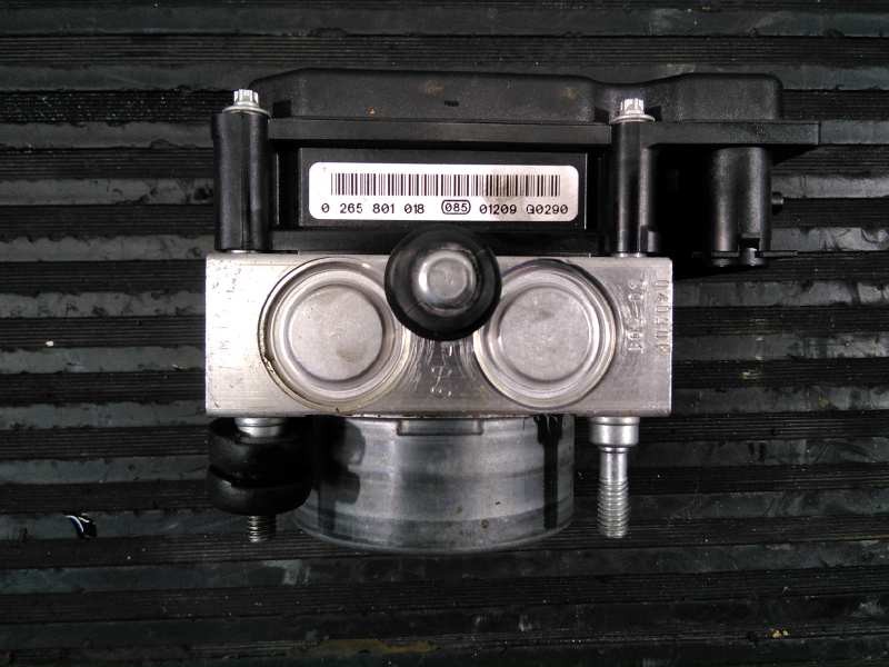 Recambio de abs para dacia sandero laureate referencia OEM IAM 0265232718 476604621R P3-A8-24-2