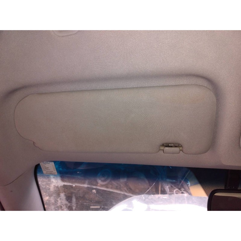 Recambio de parasol izquierdo para hyundai i40 tecno blue referencia OEM IAM   
