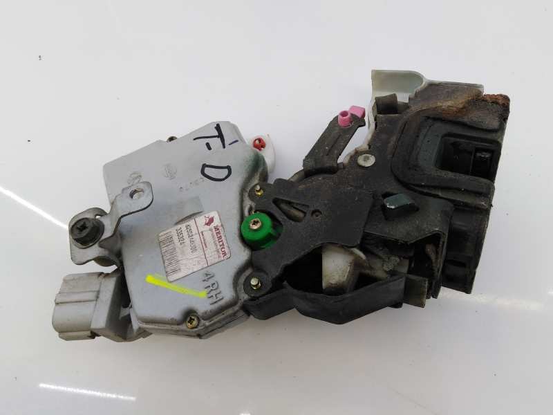 Recambio de cerradura puerta trasera derecha para nissan patrol gr (y61) comfort referencia OEM IAM 8255244U00  E2-A4-3-1