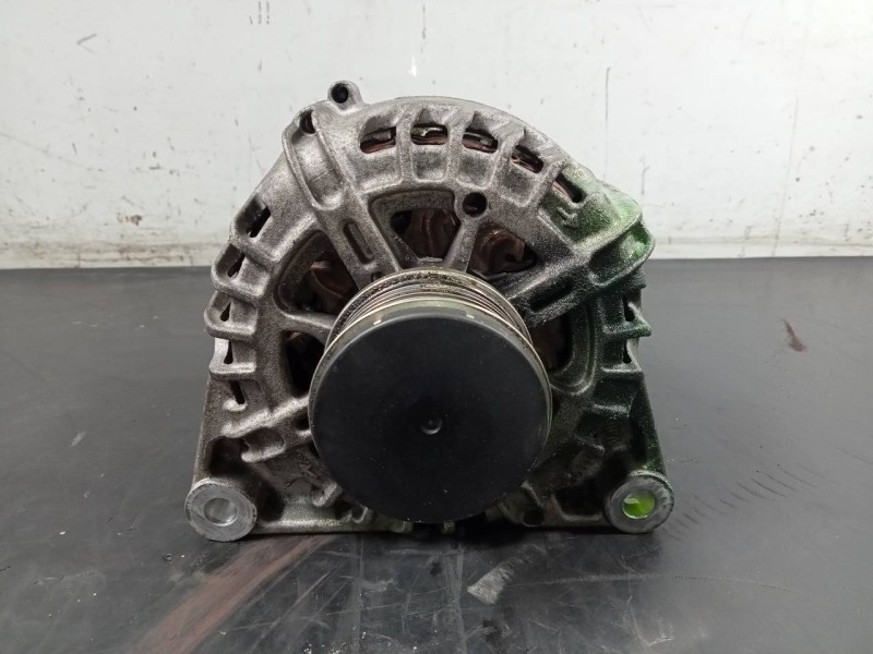 Recambio de alternador para peugeot 208 active referencia OEM IAM 9818677980 2713135A P3-B5-28-2