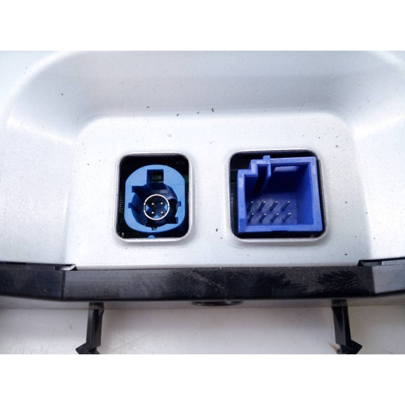 Recambio de sistema navegacion gps para mercedes-benz clase c (w205) familiar avangarde referencia OEM IAM A2059005915 A20590322