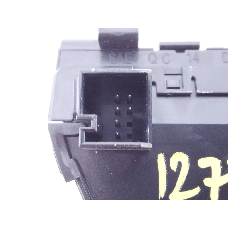 Recambio de sistema navegacion gps para mercedes-benz clase c (w205) familiar avangarde referencia OEM IAM A2059005915 A20590322