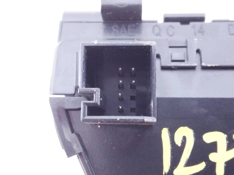 Recambio de sistema navegacion gps para mercedes-benz clase c (w205) familiar avangarde referencia OEM IAM A2059005915 A20590322