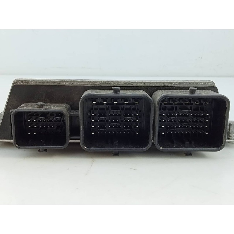 Recambio de centralita motor uce para peugeot 208 active referencia OEM IAM 9811545080  E3-B2-25-3