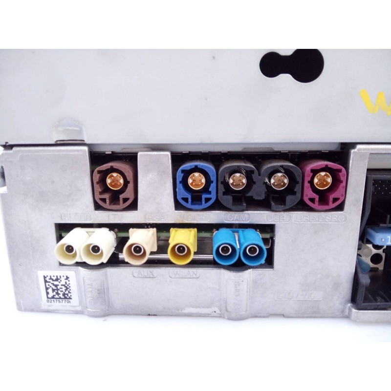 Recambio de sistema navegacion gps para mercedes-benz clase c (w205) familiar avangarde referencia OEM IAM A2059005915 A20590322