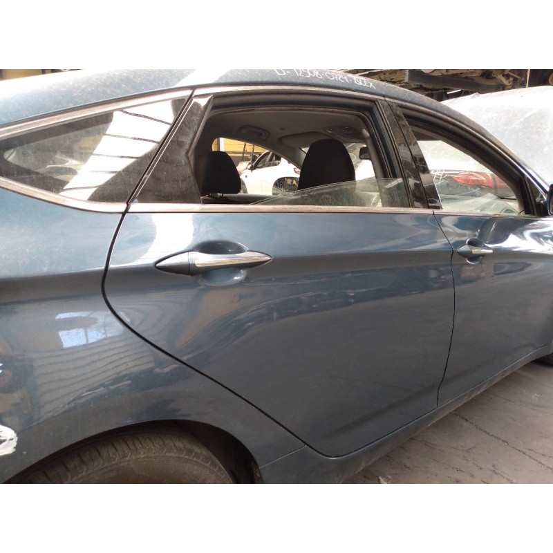 Recambio de puerta trasera derecha para hyundai i40 tecno blue referencia OEM IAM   