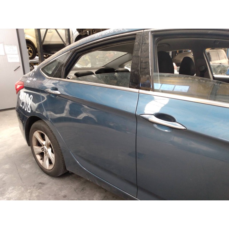 Recambio de puerta trasera derecha para hyundai i40 tecno blue referencia OEM IAM   