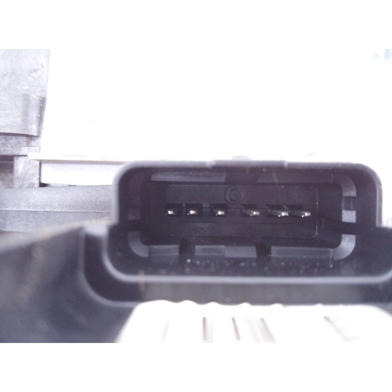 Recambio de cerradura puerta trasera derecha para peugeot 5008 premium referencia OEM IAM 6132W215414  E1-A4-35-2