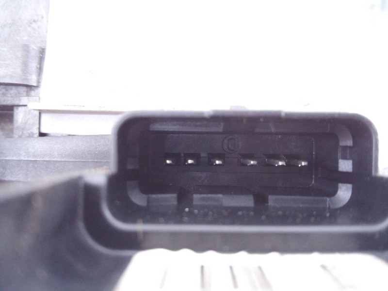 Recambio de cerradura puerta trasera derecha para peugeot 5008 premium referencia OEM IAM 6132W215414  E1-A4-35-2