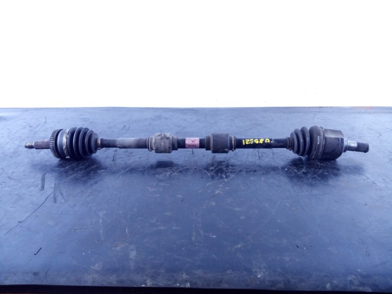 Recambio de transmision delantera derecha para hyundai i40 tecno blue referencia OEM IAM 495013Z350  P1-B6-13