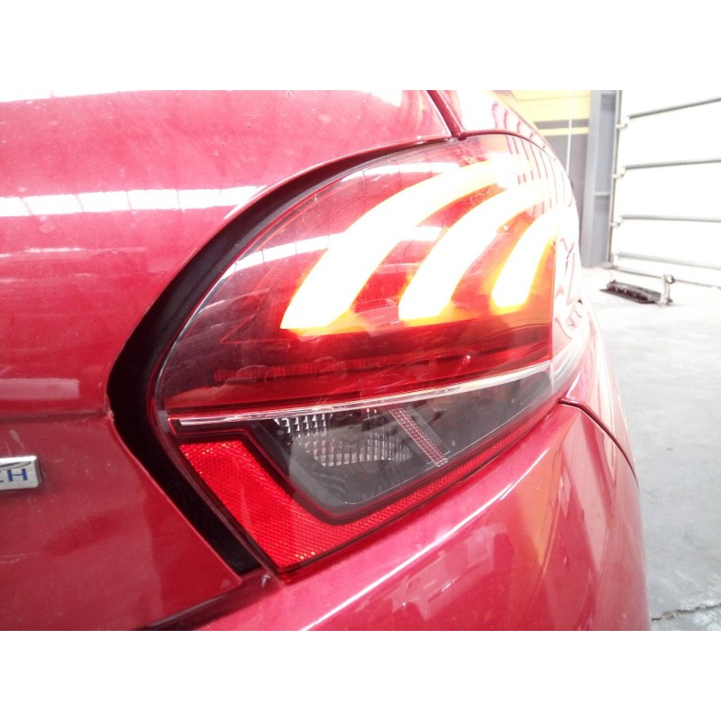 Recambio de piloto trasero derecho para peugeot 208 active referencia OEM IAM   