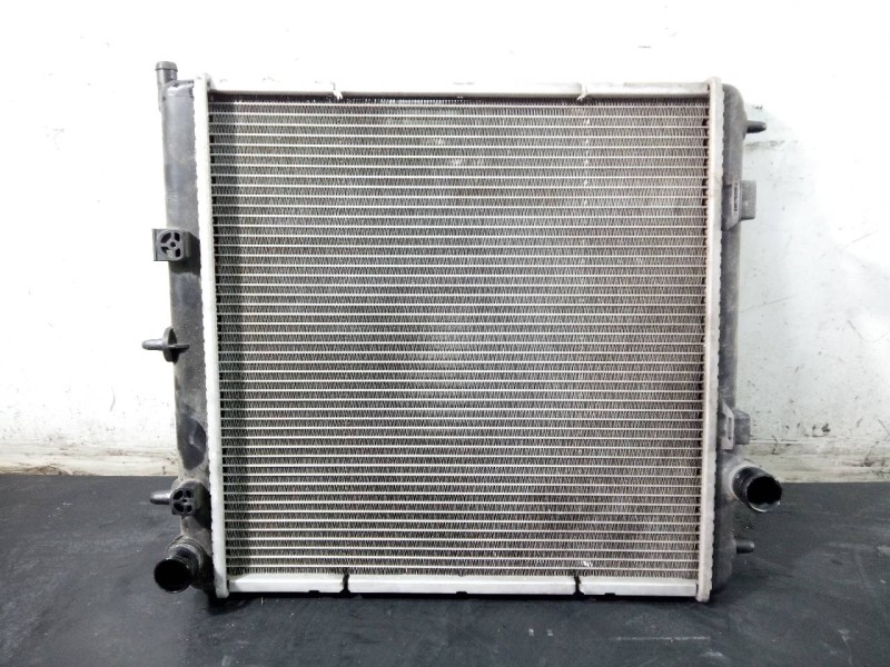 Recambio de radiador agua para peugeot 208 active referencia OEM IAM 95007T01  P2-A6-8