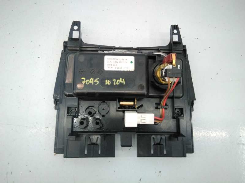Recambio de cenicero para mercedes-benz clase c (w204) berlina c 220 cdi (204.008) referencia OEM IAM A2046800179  E3-A1-20-1