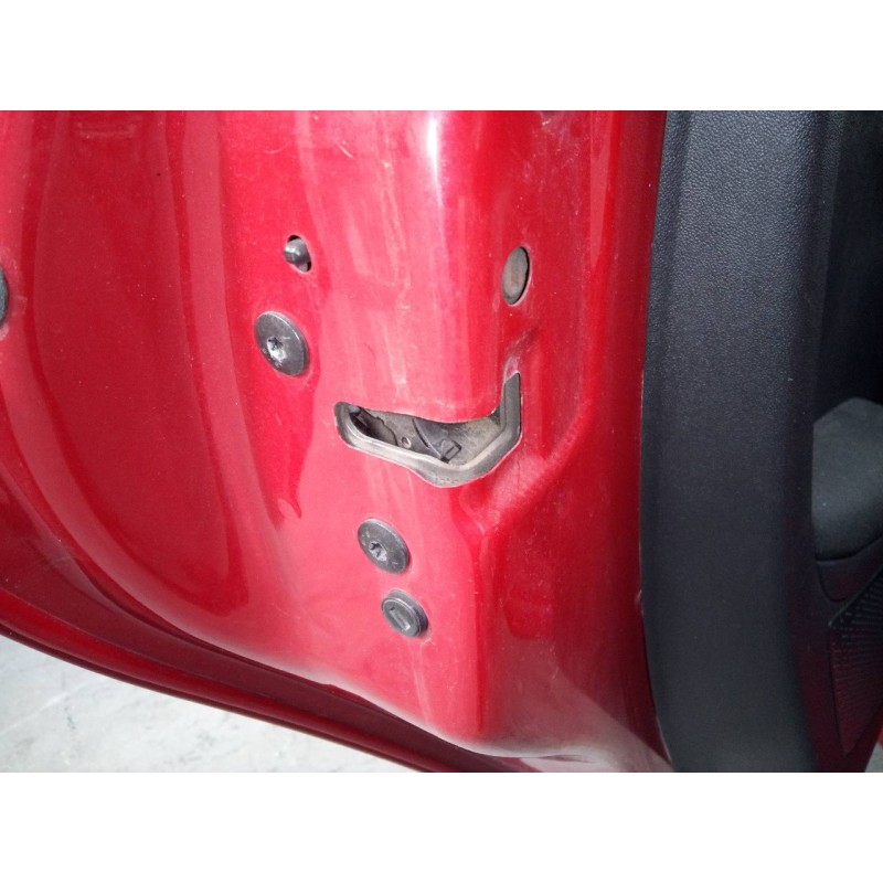 Recambio de cerradura puerta trasera izquierda para peugeot 208 active referencia OEM IAM   