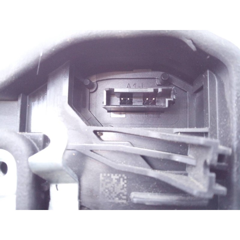 Recambio de cerradura puerta trasera izquierda para bmw serie 1 lim. (f20) 116d efficientdynamics edition referencia OEM IAM 722