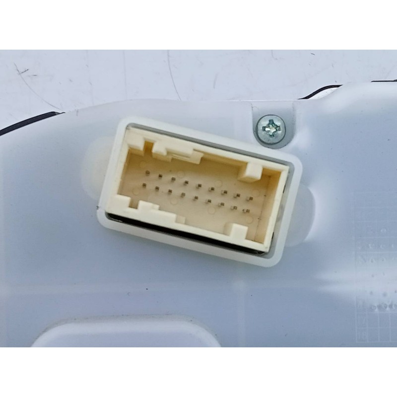 Recambio de cuadro instrumentos para peugeot 208 active referencia OEM IAM 9813848780  E3-B2-23-3