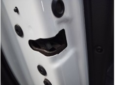 CERRADURA PUERTA TRASERA IZQUIERDA 