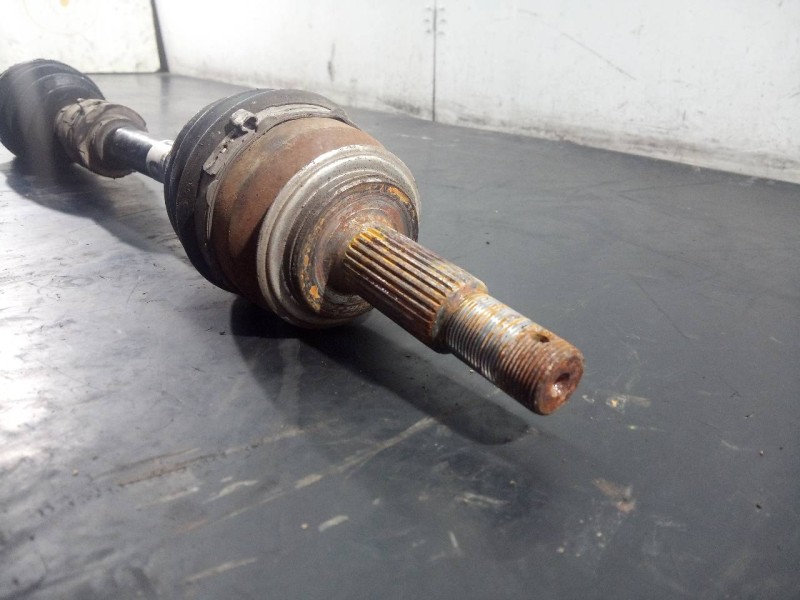 Recambio de transmision delantera izquierda para nissan qashqai (j11) acenta referencia OEM IAM 10345927  P1-B6-27