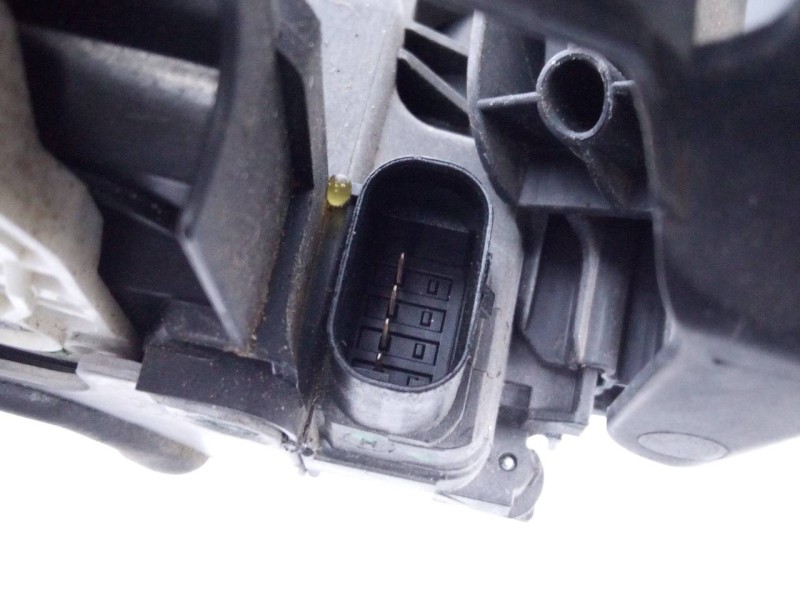 Recambio de cerradura puerta trasera derecha para mercedes-benz clase c (w205) familiar avangarde referencia OEM IAM A0997303800