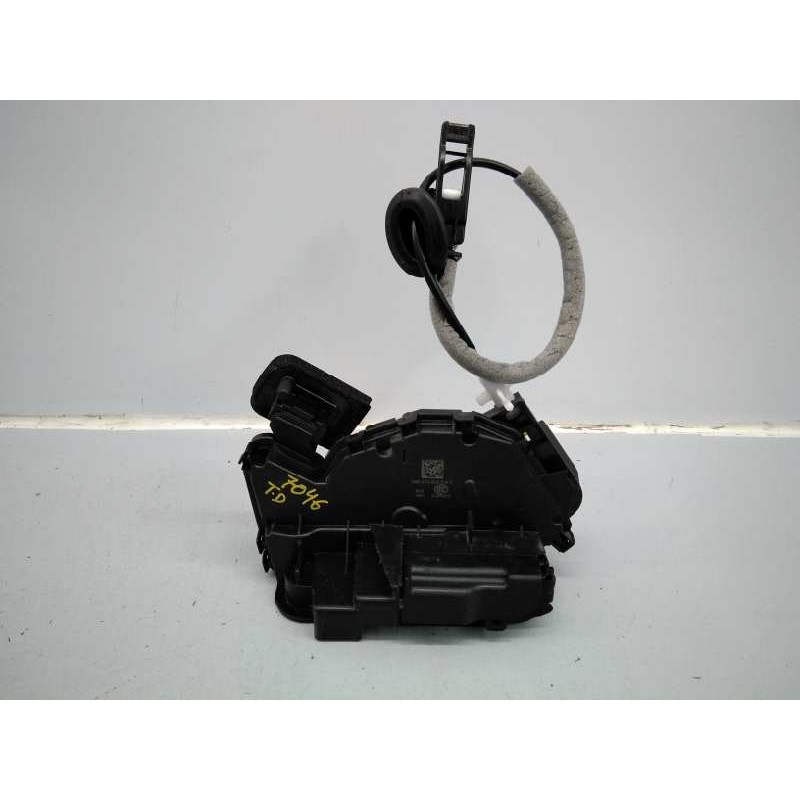 Recambio de cerradura puerta trasera derecha para volkswagen polo advance referencia OEM IAM 5TA839016E  E1-B6-48-3