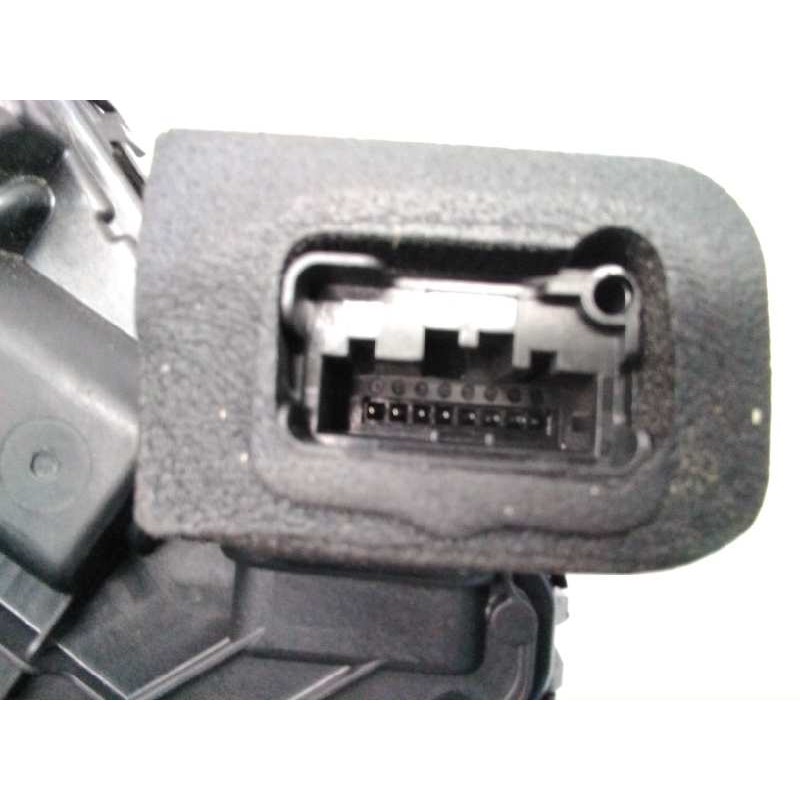 Recambio de cerradura puerta trasera derecha para volkswagen polo advance referencia OEM IAM 5TA839016E  E1-B6-48-3