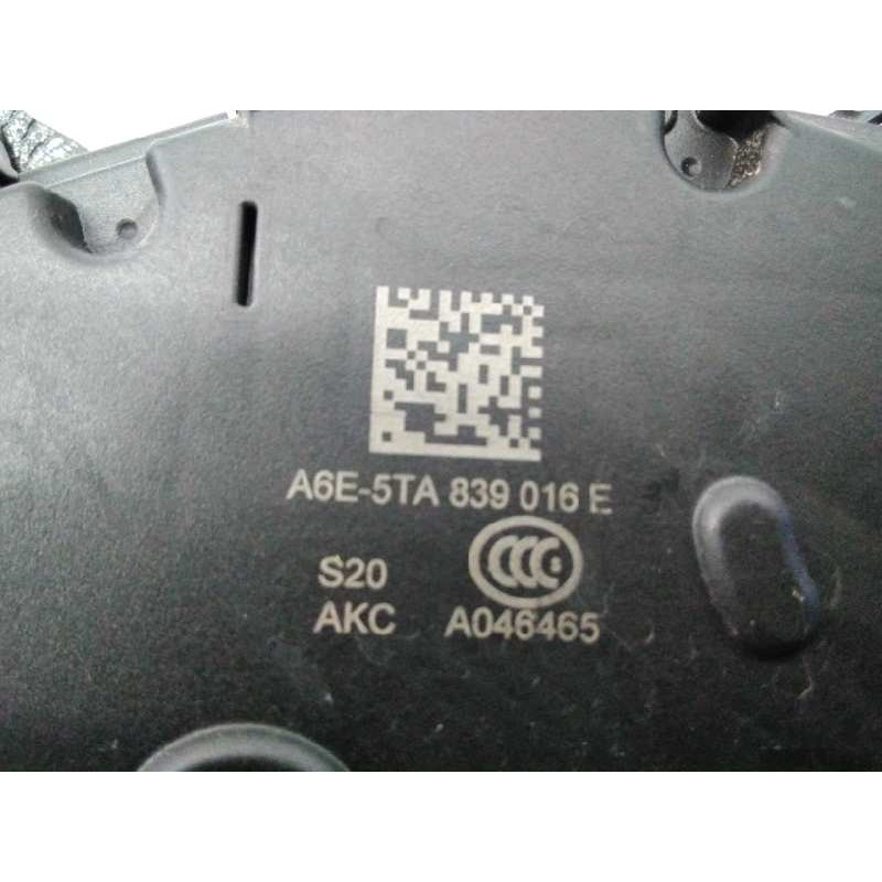 Recambio de cerradura puerta trasera derecha para volkswagen polo advance referencia OEM IAM 5TA839016E  E1-B6-48-3