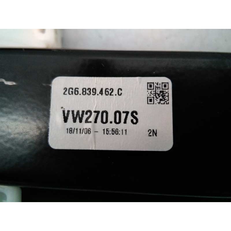 Recambio de elevalunas trasero derecho para volkswagen polo advance referencia OEM IAM 2G6839462C 5Q0959812D E1-B6-46-1