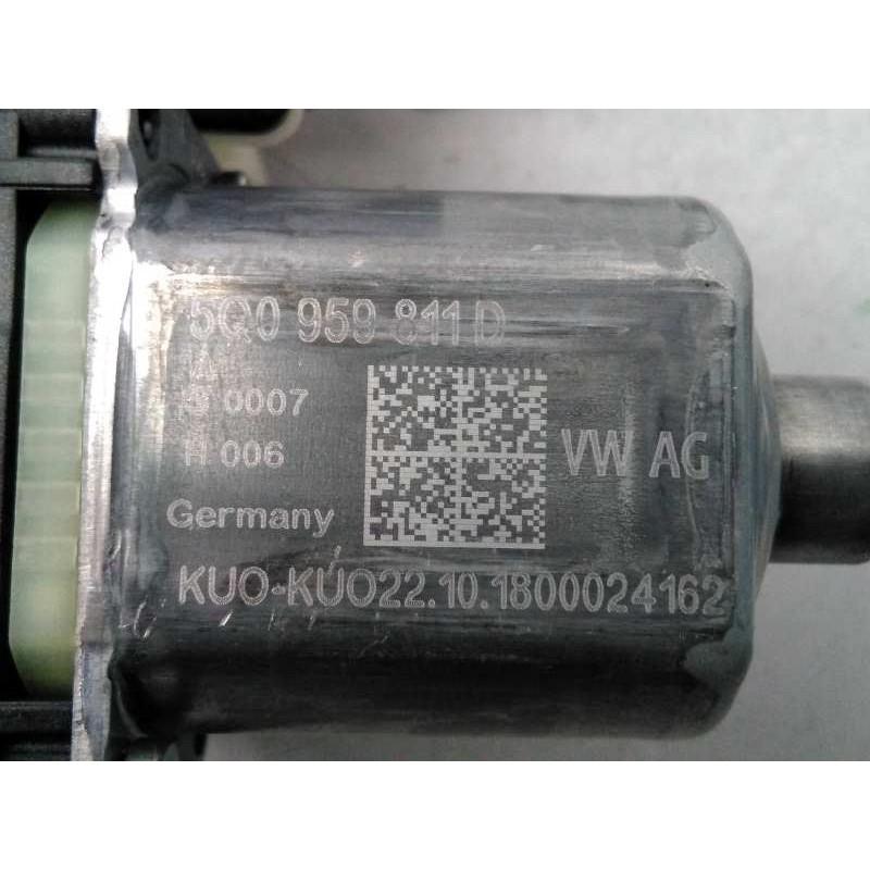 Recambio de elevalunas trasero izquierdo para volkswagen polo advance referencia OEM IAM 2G6839461C 5Q0959811D E1-B6-46-1