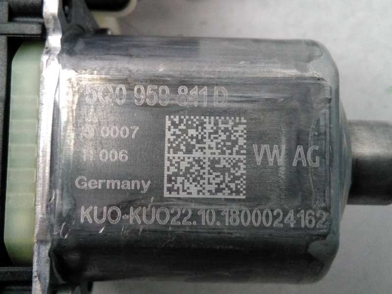 Recambio de elevalunas trasero izquierdo para volkswagen polo advance referencia OEM IAM 2G6839461C 5Q0959811D E1-B6-46-1