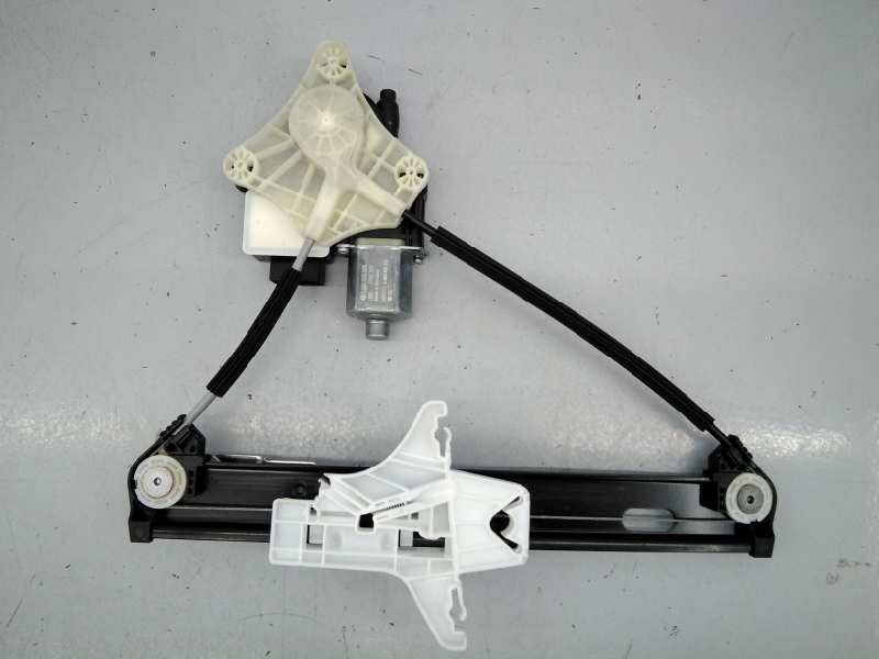 Recambio de elevalunas trasero izquierdo para volkswagen polo advance referencia OEM IAM 2G6839461C 5Q0959811D E1-B6-46-1