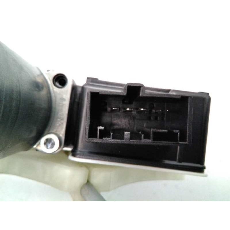 Recambio de elevalunas trasero izquierdo para volkswagen polo advance referencia OEM IAM 2G6839461C 5Q0959811D E1-B6-46-1