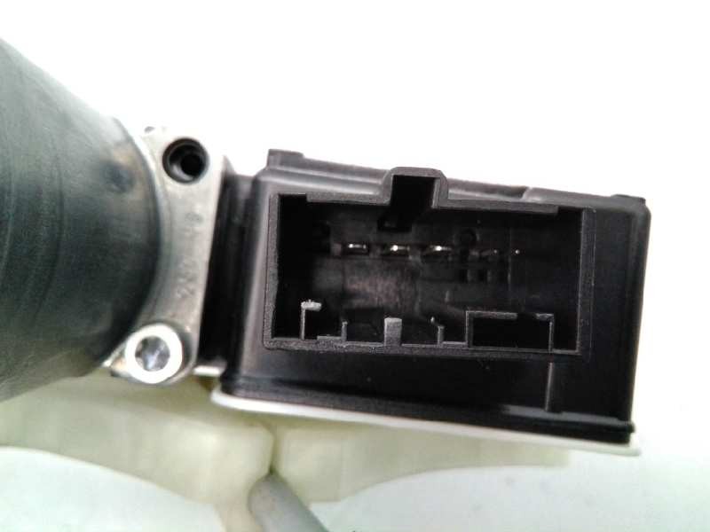 Recambio de elevalunas trasero izquierdo para volkswagen polo advance referencia OEM IAM 2G6839461C 5Q0959811D E1-B6-46-1