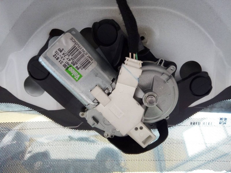 Recambio de motor limpia trasero para peugeot 5008 allure referencia OEM IAM 9680477480  