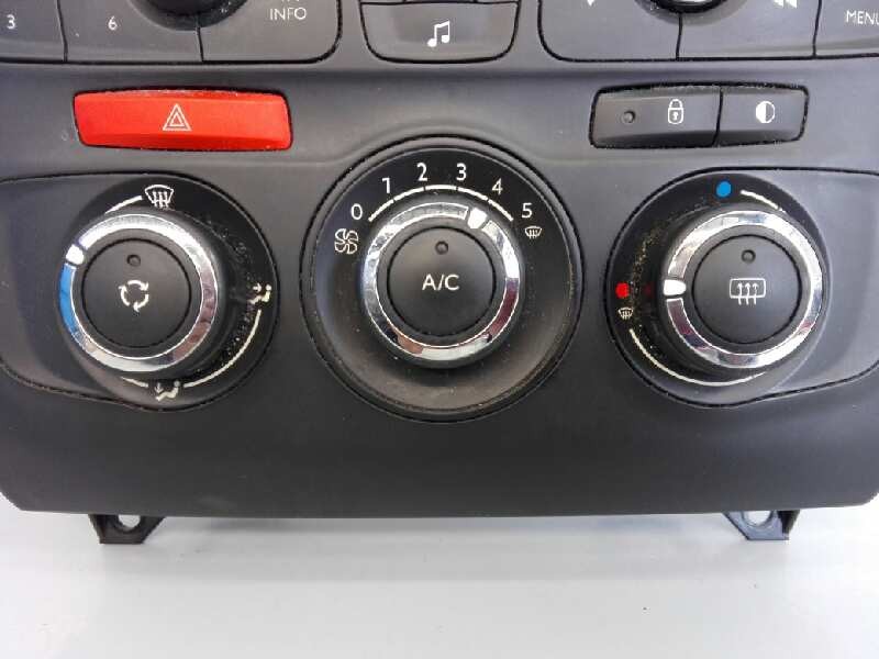 Recambio de sistema audio / radio cd para citroën ds4 design referencia OEM IAM 9666994580 00030281 E3-B2-30-4