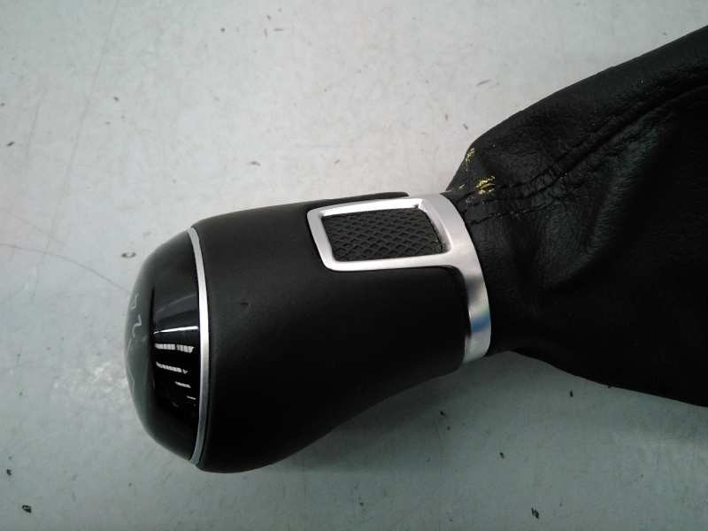 Recambio de pomo palanca cambio para volkswagen polo advance referencia OEM IAM 2G1711113BMIT  E2-A1-2-8
