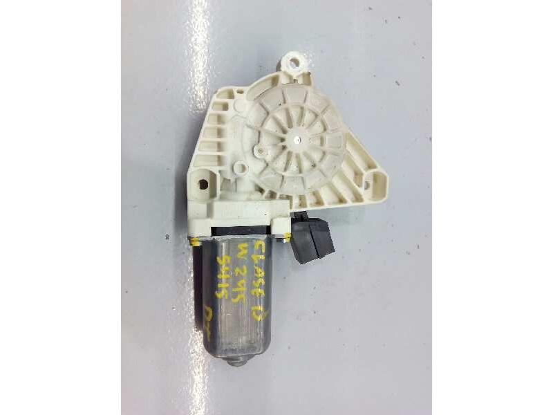 Recambio de motor elevalunas delantero izquierdo para mercedes-benz clase b (w245) 200 cdi (245.208) referencia OEM IAM 16982041