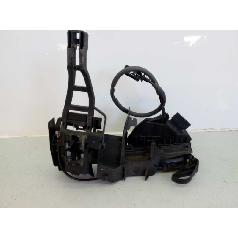 Recambio de cerradura puerta delantera derecha para ford focus turn. (cb8) titanium referencia OEM IAM BM5AA21812BC 921760102 E2