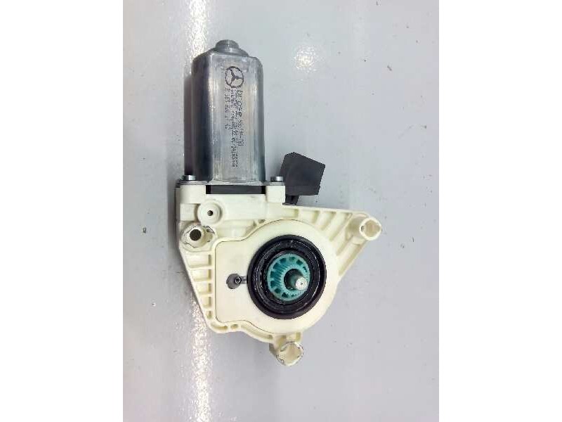 Recambio de motor elevalunas delantero izquierdo para mercedes-benz clase b (w245) 200 cdi (245.208) referencia OEM IAM 16982041