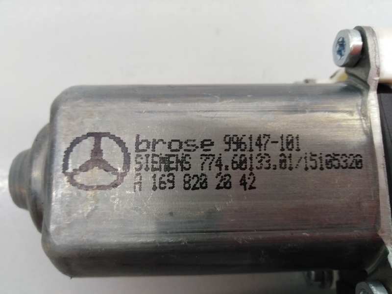 Recambio de motor elevalunas trasero derecho para mercedes-benz clase b (w245) 200 cdi (245.208) referencia OEM IAM 1698202842  