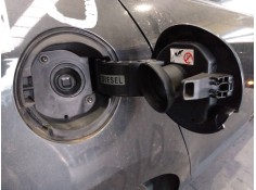 Recambio de tapa exterior combustible para renault megane iii sport tourer dynamique referencia OEM IAM    2