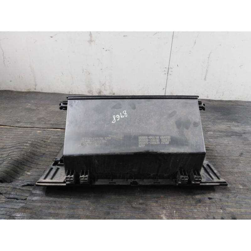 Recambio de guantera para toyota land cruiser (j15) basis referencia OEM IAM 5555260160LHD  P2-B3-12