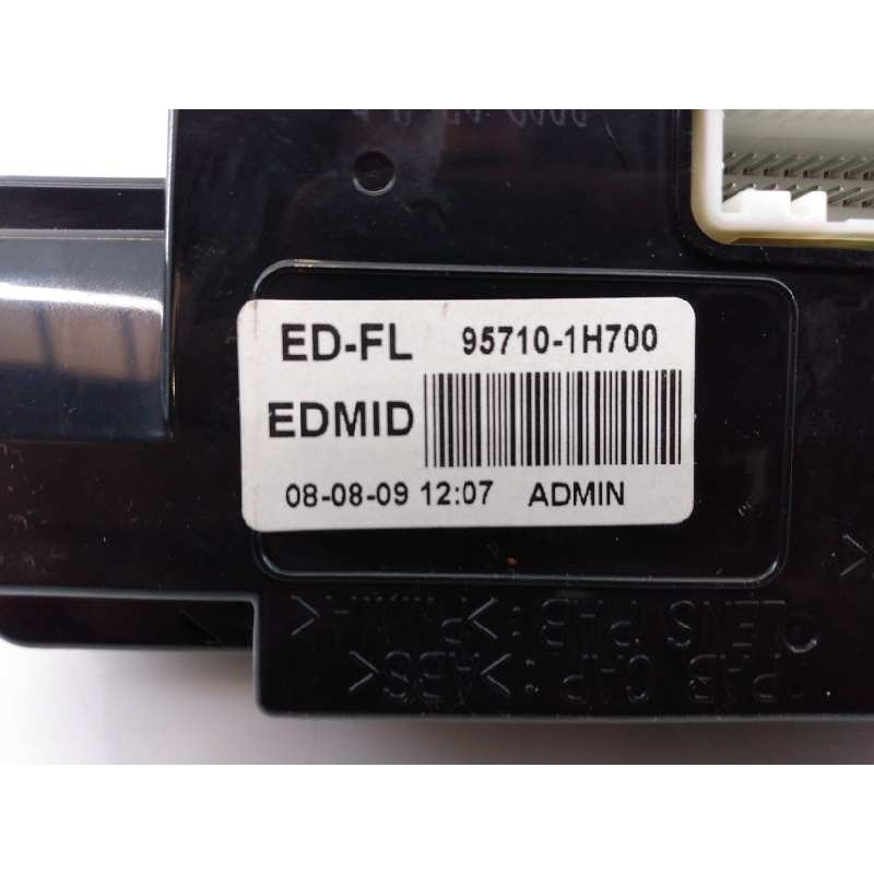 Recambio de pantalla multifuncion para kia cee´d active referencia OEM IAM 957101H700  E3-A3-41-1