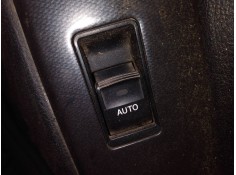 MANDO ELEVALUNAS DELANTERO DERECHO 